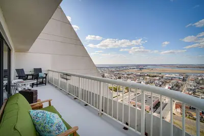 Image de Atlantic City Condo w/ Community Pool!