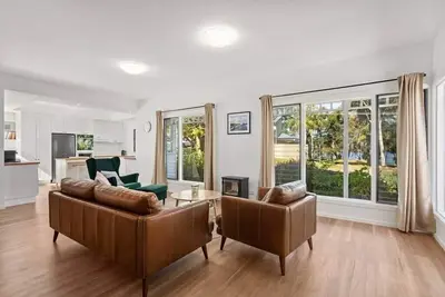 Image de Pelican - Lake Views - Pet Friendly