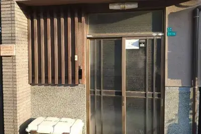 Image de 3 minutes from Jr station, 2/3 minutes to Namba/Shinsaibashi, detached house for up to 7 people with both tatami mats and beds