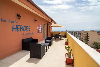 Image de Appartement de vacances 'The Home Of Music Stars' avec vue sur la mer, terrasse et Wi-Fi
