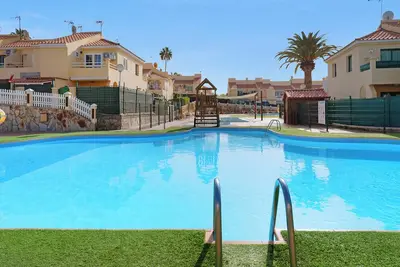 Image de Maison de vacances \"Bungalow Sonemar Paradise\" avec piscine partagée et Wi-Fi