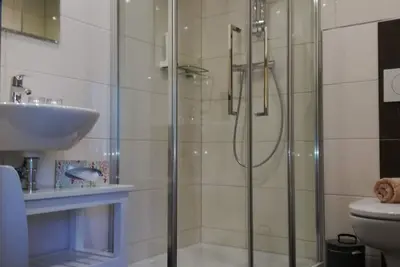 Image de Doppelzimmer Zusatzbett Ohne Seeblick - Pension Strauß