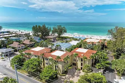 Image de La Casa Marie - 3 Bedroom Luxury Condo in Beachfront Complex - Anna Maria - By I