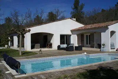 Image de Villa moderne avec piscine