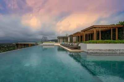 Image de Holiday home at Panora-great amenities, pools, gym