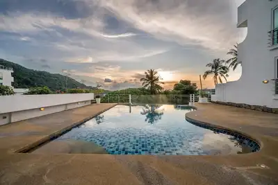 Image de Kata Ocean View condominium - 1 bdr mountain view apartment