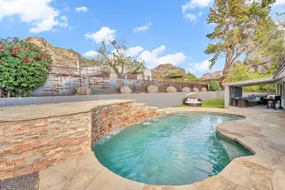 The Desert Trailhead Retreat Phoenix with Pool