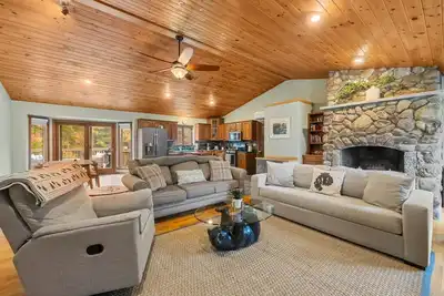 Image de Secluded Oasis on Acadia's Quietside - Pets Ok!