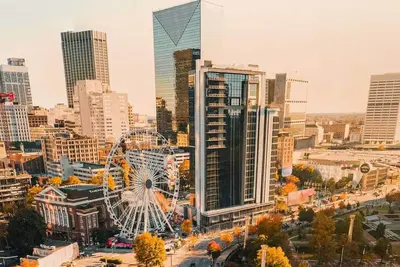 Image de 1bd Deluxe/Atlanta Margaritaville - Downtown w/Rooftop Pool and Pool Bar!