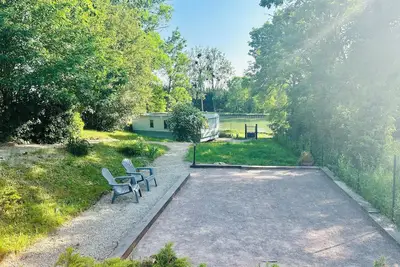 Image de Logement au bord du canal de Bourgogne