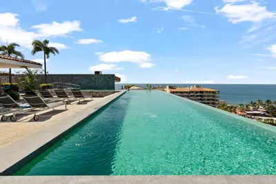 Image de Pacifica 602 Penthouse 2bd Condo for rent in Old Town, Puerto vallarta