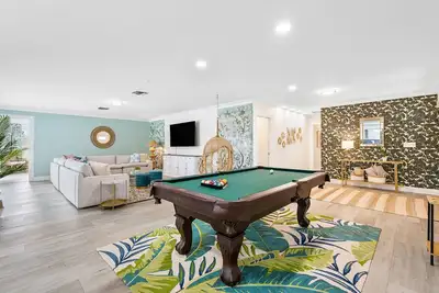 Image de New 6br Beach Resort-Style Game House! Heated Pool