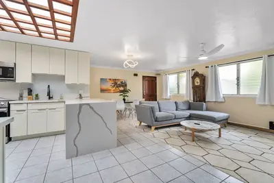 Image de Ewa Beach House 2br - Walk to Beach + WiFi, Garage
