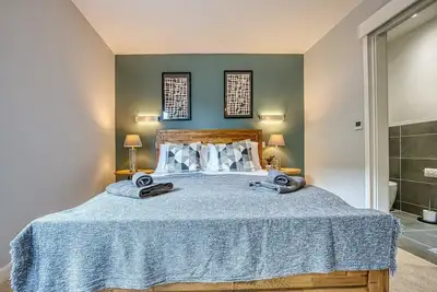 Image de Two Bed Room City Apartment Southampton near Ocean Village, Sleeps 6