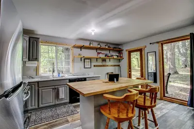Image de Quiet Shell River Cabin with Sauna