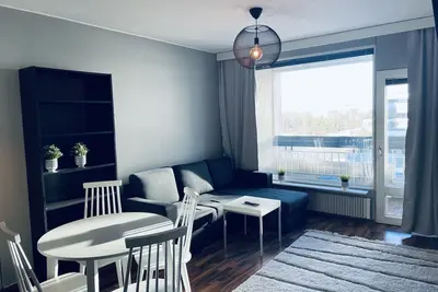 Image de Newly renovated 1 bedroom apartment with a big balcony and amazing skyline view