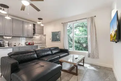 Image de Modern 4-Bedroom Urban Oasis Near French Quarter
