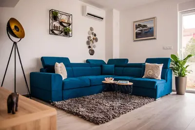 Image de Three-bedroom apartment in Brodarica - 10 min from the beach!