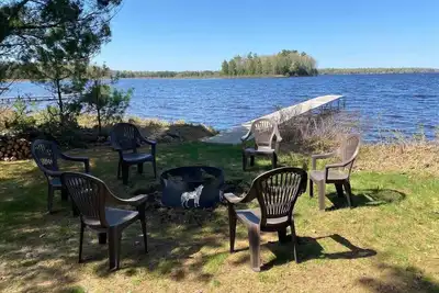 Image de The Edgewater Cabin-Lakeside Paradise