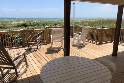 Image de updated fabulous family  cottage. large deck. . on the ocean. great beach access