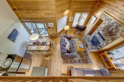 Image de New Listing! Telemark 8 - Ski in Walk out, Private Sauna, Short Walk to the Village