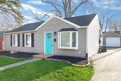 Image de Little Lansing House I 3 Br w/ Queen beds