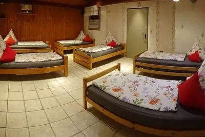 Image de 6-bed apartment - Wipfelder assembly room