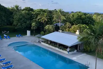 Image de 409 Golden View - 1 Bedroom Apartment, Sunset Crest, Holetown, St James