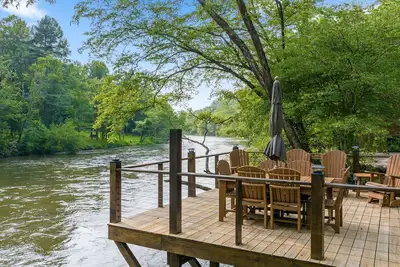 Image de The River's Edge