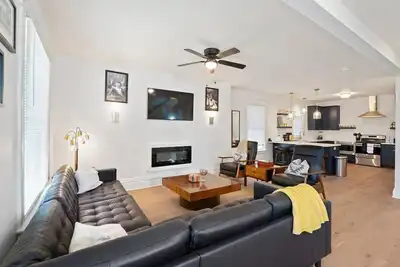 Image de Spacious 4br Home|Great for Families|Walkable|Wifi