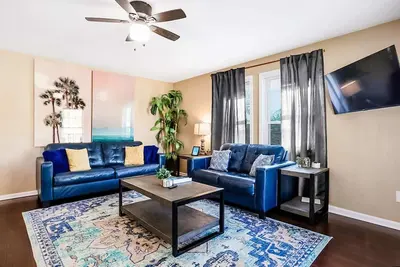 Image de 3br/2ba Spacious Home_Near KUMed_Finished Basement