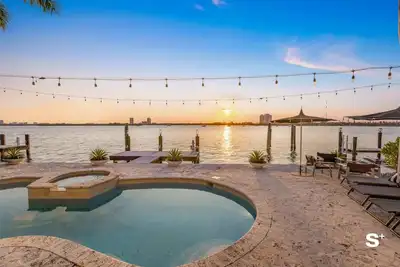 Image de Stunning Waterfront Home in Miami