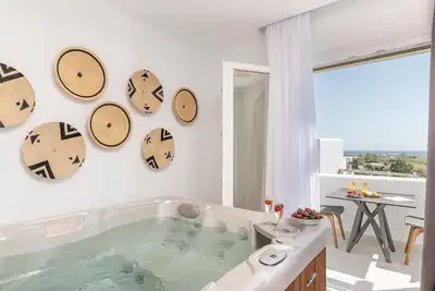 Image de Romantic Suite with Sea View and Hot Tub