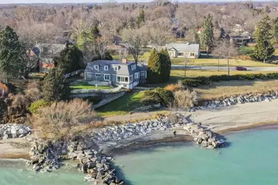Image de Beach Home with Private Beach on Lake Michigan - “Lady Blue”