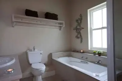 Image de Luxurious Country Lodge.