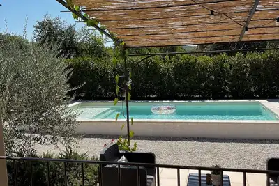 Image de Maison Provençale avec piscine chauffée et jardin - 6 couchages