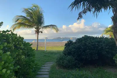 Image de Beautiful 3 Bedroom 3 Bath Beachfront Property on Nevis -St Kitts and Nevis