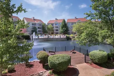 2bd Deluxe/Branson - w/Pools, Barbecue, Gym!