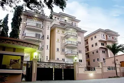 Image de Luxurious Duplex/ North Ridge/ W Pool/Near Airport
