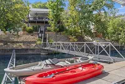 Image de New! Deep Cove with Kayaks-Paddle Board-Fire Pit