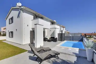 Image de Maison de vacances avec piscine