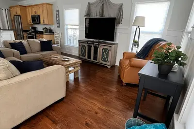 Image de Cape Fear Cottage in Downtown Wilmington