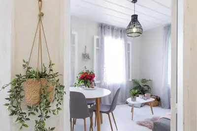 Image de Chic and minimal family house in the old town