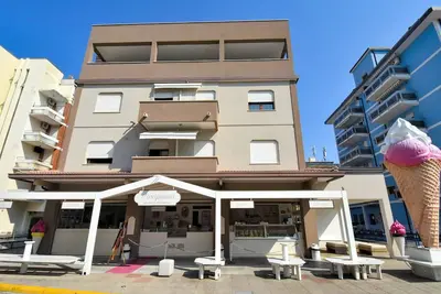 Image de Confortable appartement avec climatisation, Wifi, Tv, terrasse, animaux admis et parking