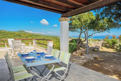 Image de Maison de vacances \"Casa Relax Vista Mozzafiato\" avec jardin et climatisation