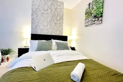 Image de Elegant 2br 5g Wi-Fi Netflix Parking Garden 4 Beds