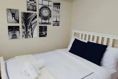 Image de Larue cozy room in Solemare Parksuites Paranaque near Mall of Asia