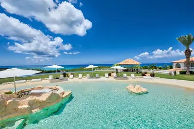 Sandyline 5br in Terres Basses by Personal Villas - Experience Like No Other