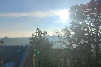 Image de Appartemment bien éclairé avec une belle vue Très bien situé pour divers visites