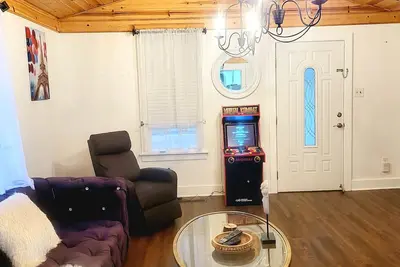 Image de Luxury Playland of Newnan- Arcade Game\/Pets & Longer Term Stays Welcomed!